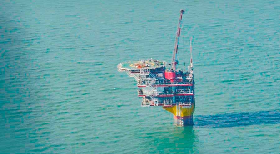 Lukoil’s oil platform, the Caspian Sea, Russia. Photo by V. Filippov.