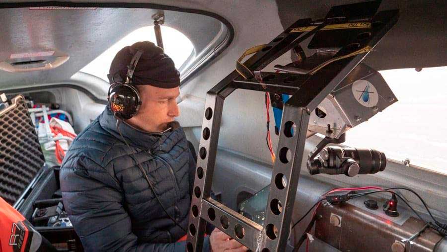Vladimir Filippov, Director of the Aerial Filming Technology Studio, a cameraman of the expedition.