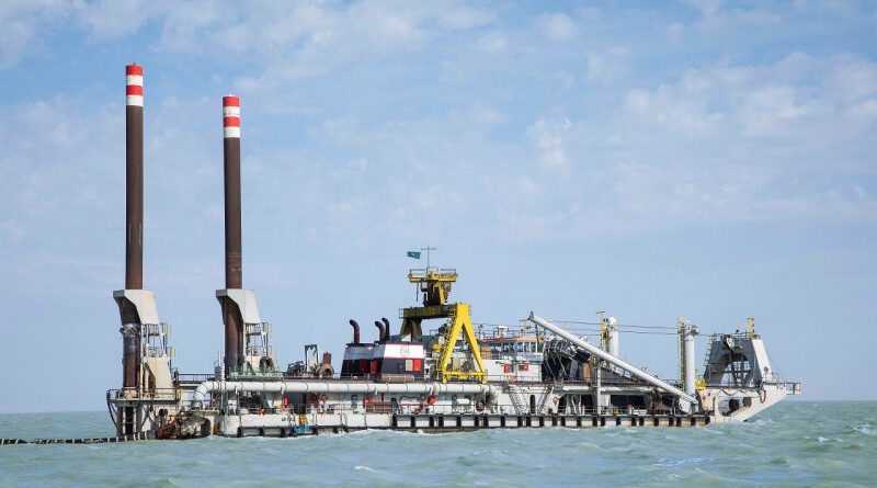 NCOC dredging activities in the northeastern part of the Caspian. Photo by Tengrinews