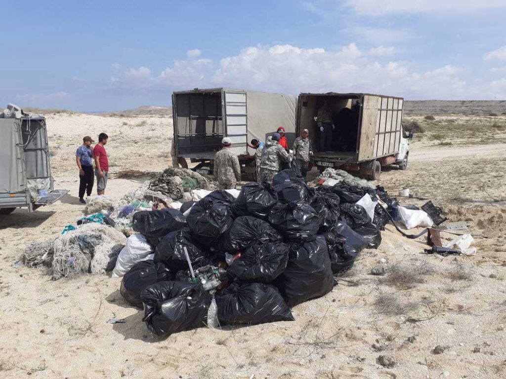 An expedition of the Institute of Hydrobiology and Ecology to clean up the Caspian Sea from marine debris, the Tyub-Karagan Peninsula, Kazakhstan